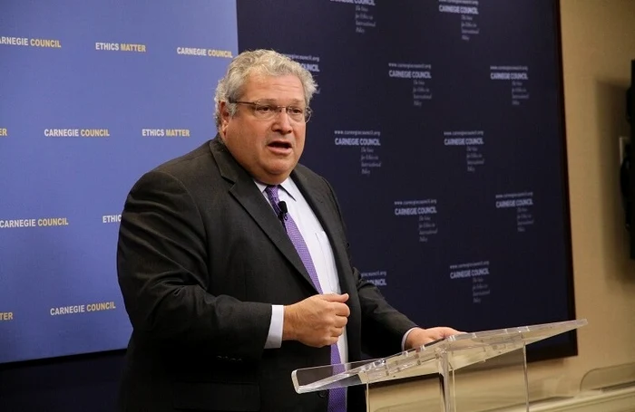 ----------NATO-aa-cum-a-fost-cunoscut-timp-de-decenii-nu-mai-exist-avertizeaz-politologul-american-Robert-Kagan-