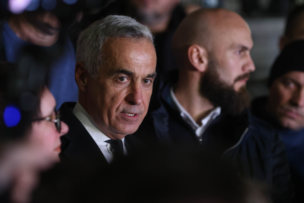 ---------Nora-lui-Clin-Georgescu-angajat-la-Hidroelectrica-Conexiunile-familiei-fostului-candidat-cu-companiile-de-stat