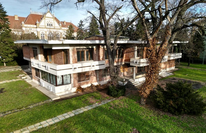 ---------O-celebr-vil-a-lui-Nicolae-Ceauescu-revine-n-patrimoniul-public-dup-ce-afaceristul-Ovidiu-Tender-a-fost-expropriat