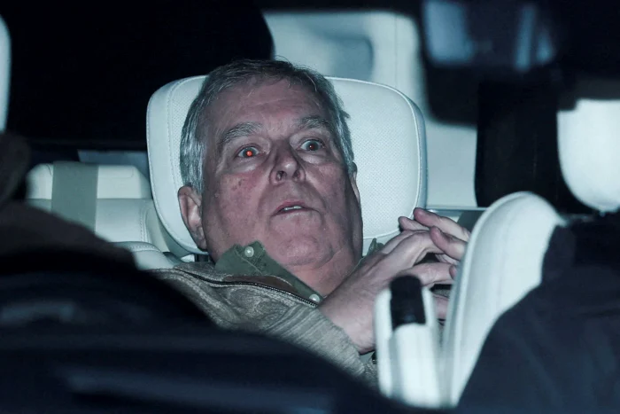 ---------Poliitii-continu-percheziiile-la-o-fost-locuin-a-lui-Andrew-MountbattenWindsor-fratele-regelui-Charles-n-ancheta-Epstein