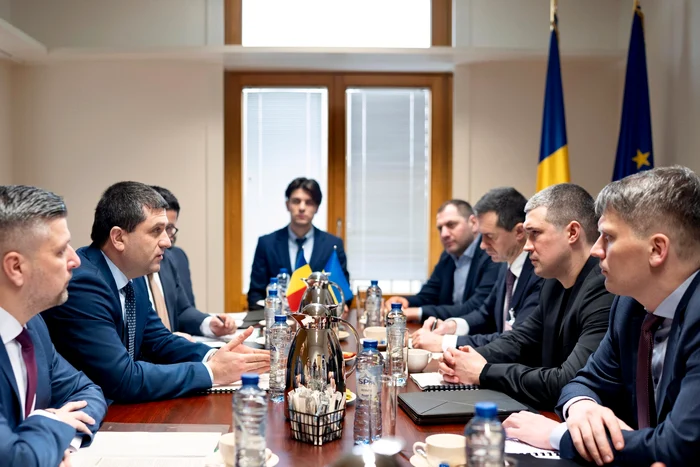 ---------Radu-Miru-ntlnire-la-Bruxelles-cu-omologul-ucrainean-Sprijinul-Romniei-pentru-Ucraina-o-investiie-n-securitatea-noastr