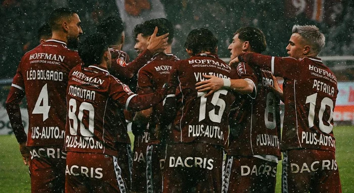 ---------Rapid-victorie-mare-n-derby-ul-cu-Dinamo-ntr-un-meci-n-care-galeriile-s-au-ntrecut-n-mesaje-triviale