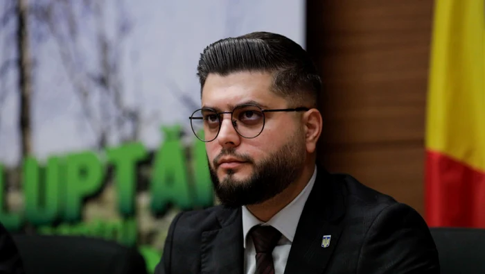 ---------Reacia-lui-Adrian-Coco-nlocuitorul-lui-Negoi-la-Sector-3-dup-ce-notele-la-BAC-au-devenit-subiect-de-pres