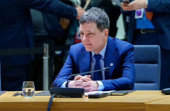 ---------Romnia-mprit-de-vizita-lui-Nicuor-Dan-n-SUA-Capul-plecat-sabia-nu-l-taie