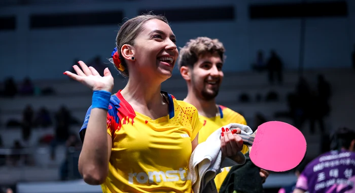 ---------Romnii-fr-rivali-la-tenis-de-mas-Bernadette-Szocs-i-Eduard-Ionescu-medalie-de-aur-la-Chennai-