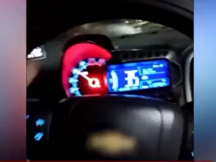 ---------S-i-spunei-lui-aia-de-mate-c-o-iubesc-Un-copil-de-12-ani-prins-de-poliiti-conducnd-maina-furat-de-la-prini-Unde-se-ndrepta