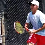 ---------Stilul-su-atipic-considerat-de-muli-un-pariu-riscant-A-obinut-primele-puncte-ATP-la-doar-15-ani-Putiul-care-joac-altfel-dect-toi