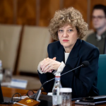 ---------Ultimatum-pentru-coloii-statului-TAROM-Metrorex-i-CFR-pe-lista-restructurrilor-obligatorii-Anunul-vicepremierului-Oana-Gheorghiu