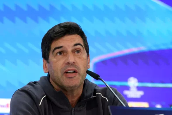 ---------Un-antrenor-de-la-o-mare-echip-a-Europei-l-nfrunt-direct-pe-Trump-Este-o-ruine-c-a-primit-Premiul-pentru-Pace