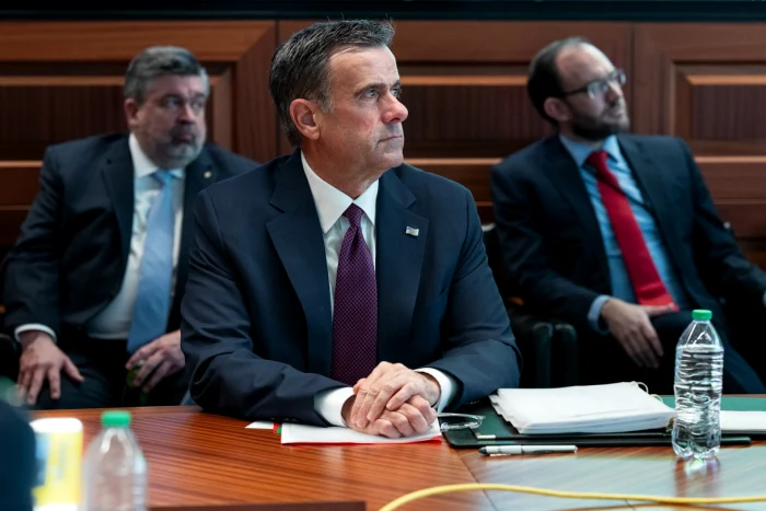 ---------Un-intelectual-necunoscut-din-California-dicteaz-viitorul-politicii-externe-a-lui-Trump-i-Vance