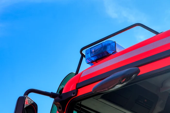 ---------Un-pompier-voluntar-i-a-dotat-maina-cu-semnale-luminoase-acustice-A-plecat-n-misiune-i-a-refuzat-s-opreasc-la-semnalele-poliitilor