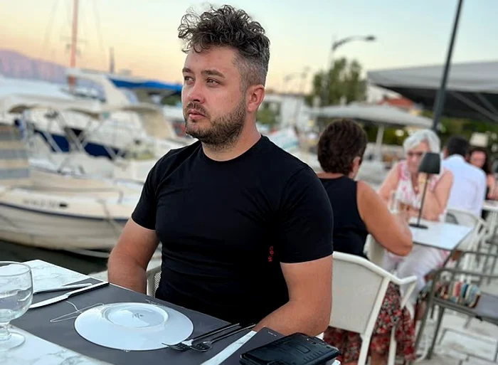 ---------Vecinii-suprai-pe-un-romn-din-Marea-Britanie-care-nu-vrea-s-i-drme-garajul-construit-ilegal-Este-revolttor-Simt-c-nu-mai-vreau-s-locuiesc-aici