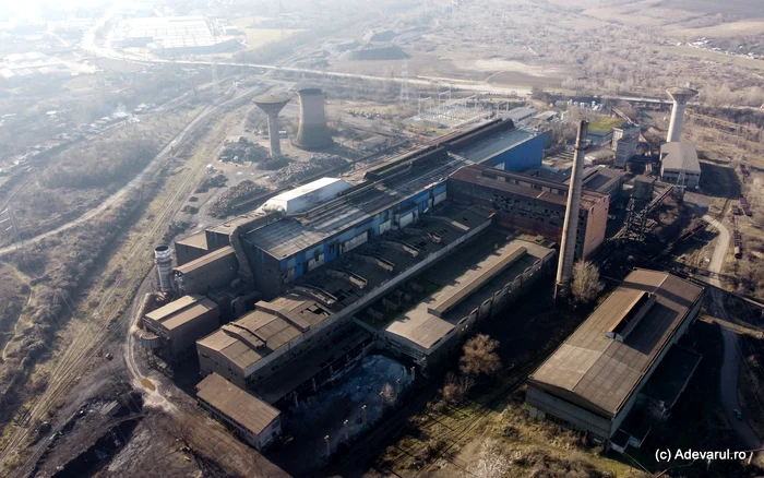 Video----------Combinatul-siderurgic-Hunedoara-vndut-ctre-UMB-Steel-Tranzacia-de-125-milioane-de-euro-a-fost-aprobat---