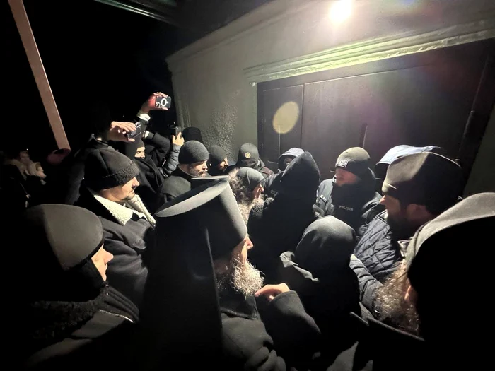 ---------Violene-i-reineri-la-o-biseric-din-R-Moldova-pe-fondul-disputei-dintre-Patriarhia-Moscovei-i-Patriarhia-Romn