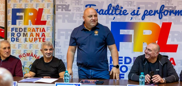 ---------efii-Federaiei-Romne-de-Lupte-primii-cu-braele-deschise-la-o-competiie-din-Rusia-fr-s-aib-vreun-sportiv-la-start