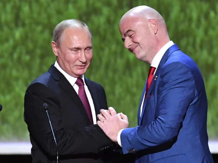 ---------eful-FIFA-cel-care-a-inventat-un-premiu-special-pentru-Trump-susine-c-Rusia-ar-trebui-s-revin-n-fotbalul-internaional-Trebuie-s-o-facem