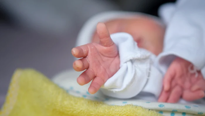 ---------Bebeluii-sunt-expui-la-mai-multe-substane-chimice-eterne-nc-dinainte-de-natere-STUDIU