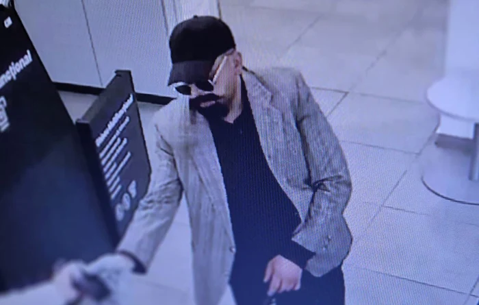 ---------Brbatul-care-a-ncercat-s-jefuiasc-o-agenie-BCR-cu-un-pistol-de-jucrie-a-fost-condamnat-Ci-ani-de-pucrie-va-face