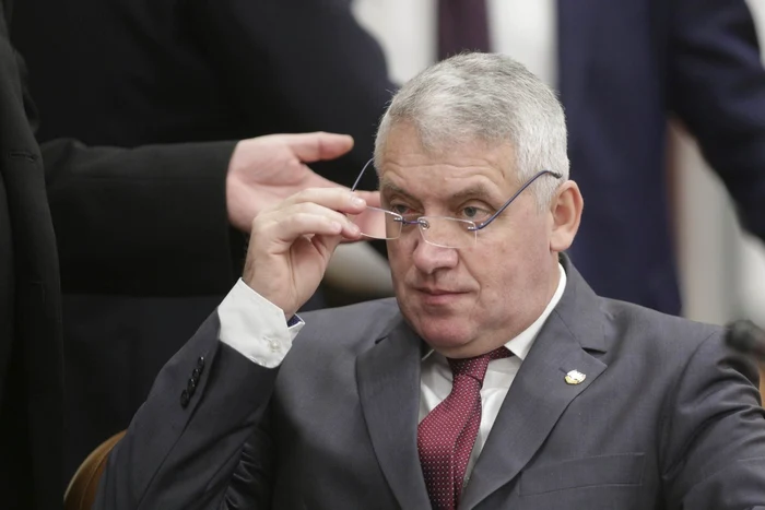 ---------Cazul-concediu-medical-n-Dubai-Demisia-consilierului-nu-oprete-ancheta-intern-uuianu-Afirmaiile-lui-Vlad-Jipa-nu-se-susin