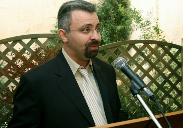 ---------Chipul-unui-grec-condamnat-la-8-ani-de-pucrie-apare-ntr-un-mozaic-de-la-Mitropolia-din-Iai-alturi-de-Patriarhul-Daniel