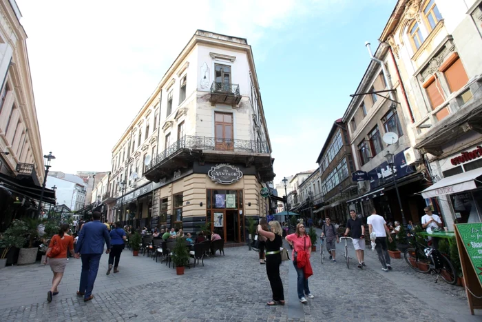 ---------Ciprian-Ciucu-intr-cu-buldozerul-n-Centrul-Vechi-Ce-construcii-vizeaz-primarul-general-Afecteaz-vizual-oraul