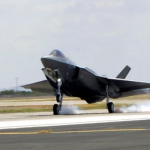 ---------Cum-a-srbtorit-un-pilot-britanic-primul-su-combat-kill-la-nceperea-rzboiului-din-Orientul-Mijlociu-Am-but-o-bere-la-rsritul-soarelui