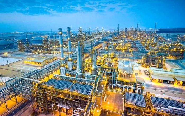 ---------Gigantul-petrolier-saudit-avertizeaz-Blocarea-exporturilor-de-petrol-va-avea-consecine-catastrofale-Trei-nave-atacate-n-Strmtoarea-Ormuz