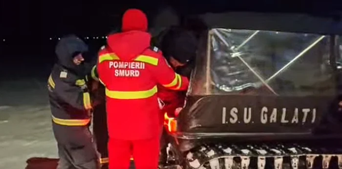 ---------Intervenii-dificile-n-Vrancea-i-Galai-din-cauza-zpezii-bolnavi-luai-cu-enilatele-i-ambulan-blocat-n-nmei