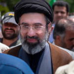 ---------Numele-lui-Khamenei-va-continua-un-nalt-oficial-iranian-sugereaz-c-fiul-ayatollahului-decedat-a-fost-ales-la-succesiunea-acestuia