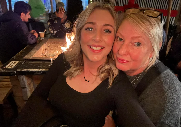 ---------O-femeie-a-murit-de-rabie-la-4-luni-dup-ce-a-fost-zgriat-de-un-cel-n-vacan-Ancheta-arat-c-diagnosticul-a-fost-pus-abia-dup-ce-a-ajuns-la-psihiatrie