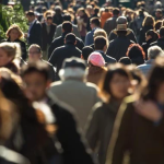 ---------Pe-cine-ar-vota-romnii-n-plin-criz-a-carburanilor-AUR-n-scdere-semnificativ-Soluiile-preferate-pentru-a-atenua-scumpirile-