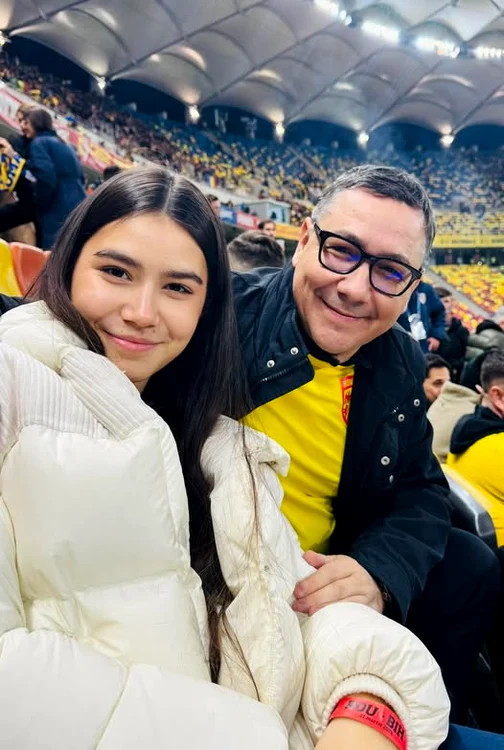 ---------Ponta-reacioneaz-dup-ntoarcerea-fiicei-sale-din-Dubai-Modul-n-care-a-acionat-oiu-este-dezgusttor-