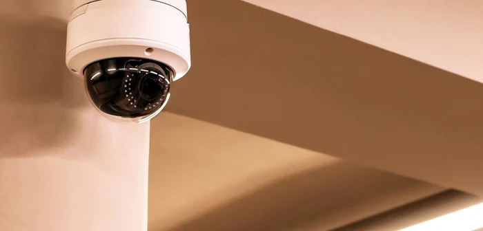 ---------Prini-i-elevi-din-Focani-revoltai-dup-montarea-unor-camere-de-supraveghere-n-toaleta-fetelor-Cum-rspunde-liceul