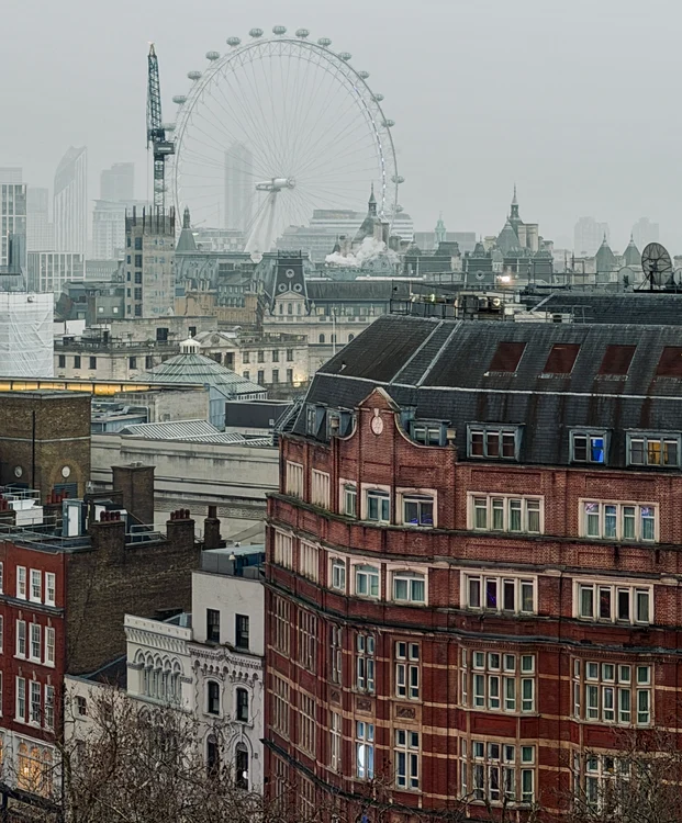 ---------REPORTAJ-ntre-Leicester-Square-i-Peaky-Blinders-oraul-n-care-istoria-te-prinde-din-urm