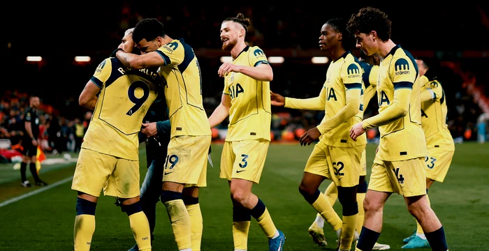 ---------Radu-Drguin-le-a-nchis-gura-fanilor-n-remiza-scoas-de-Tottenham-pe-terenul-lui-Liverpool
