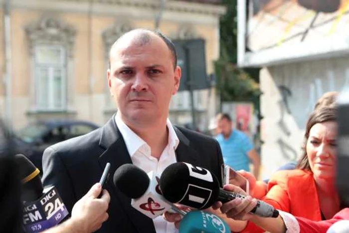 ---------Sebastian-Ghi-susine-c-a-fost-vizitat-de-Clin-Georgescu-care-i-a-cerut-s-i-aranjeze-o-ntlnire-cu-rui-i-srbi-Reacia-fostului-candidat