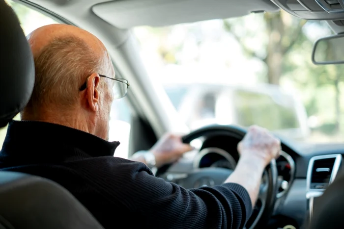 ---------Sondaj-INSCOP-trei-sferturi-dintre-romni-consider-traficul-nesigur-pe-drumurile-publice-i-susin-suspendarea-permisului-pentru-neplata-amenzilor