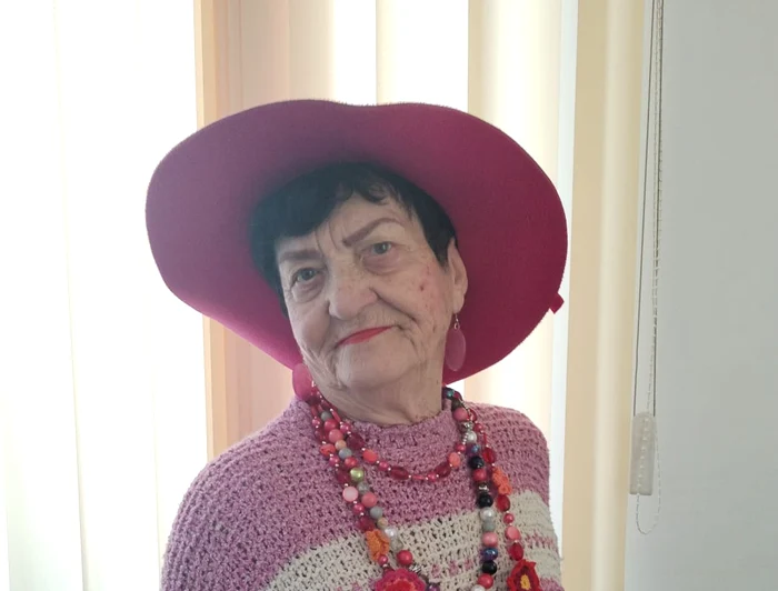 ---------Student-la-90-de-ani-Lecia-de-via-a-Amaliei-Susana-Tua-interzis-la-facultate-de-comuniti-din-motive-de-origine-social