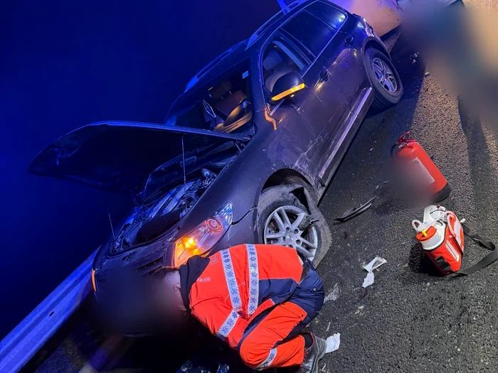 ---------Tragedie-pe-Drumul-Expres-12-un-tnr-a-murit-altul-rnit-dup-ce-au-fost-lovii-de-o-main-Cei-doi-ar-fi-verificat-o-defeciune-la-autoturism