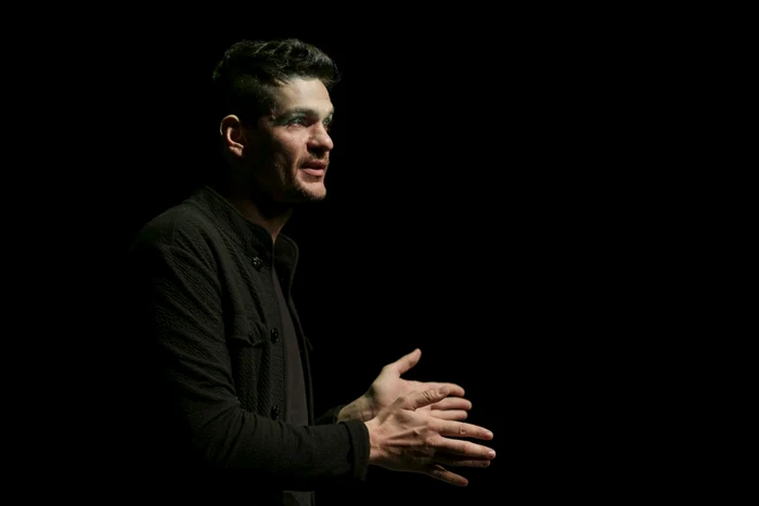 ---------Tudor-Chiril-l-face-praf-pe-Clin-Georgescu-O-gac-de-securiti-vopsit-antisistem-care-viseaz-la-oligarhia-moscovit