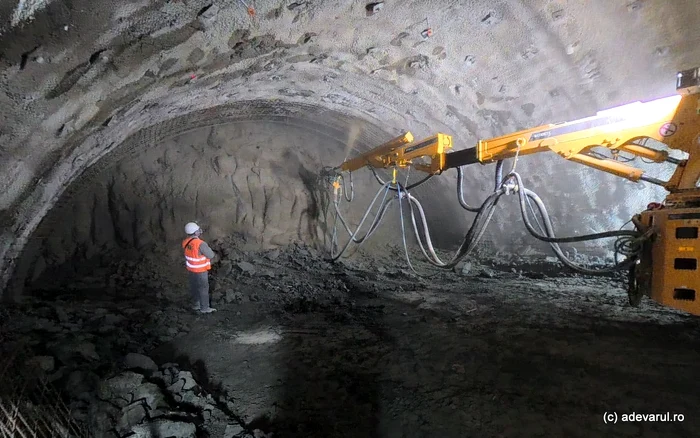 ---------Tunelurile-Autostrzii-LugojDeva-prind-contur-Seciunea-MarginaHoldea-a-trecut-de-jumtatea-drumului-anun-eful-CNAIR-Stadiu-fizic-este-de-56