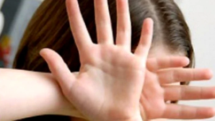 Video----------Noi-detalii-n-cazul-femeii-care-i-a-ameninat-copiii-cu-btaia-n-timpul-unui-live-pe-TikTok-Prostul-pmntului-te-calc-n-picioare