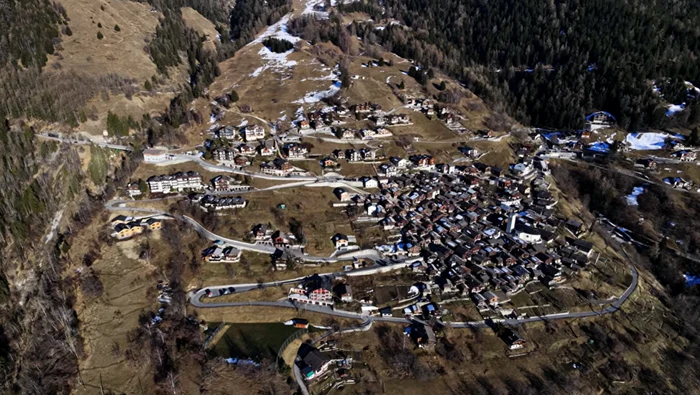 Video----------Oraul-european-care-i-d-peste-27000-de-euro-dac-te-mui-acolo-Ce-condiii-impune