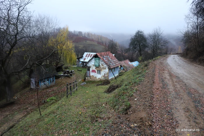 Video----------ncep-lucrrile-la-Drumul-Regelui-din-Munii-Zarandului-osea-de-42-de-milioane-de-euro-ntre-Arad-i-Hunedoara