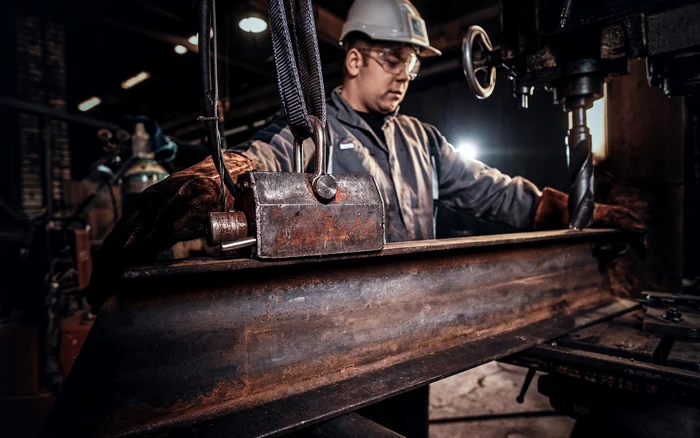 ---------Visul-de-un-miliard-de-dolari-al-lui-Ceauescu-Povestea-construirii-combinatului-siderurgic-de-la-Clrai---