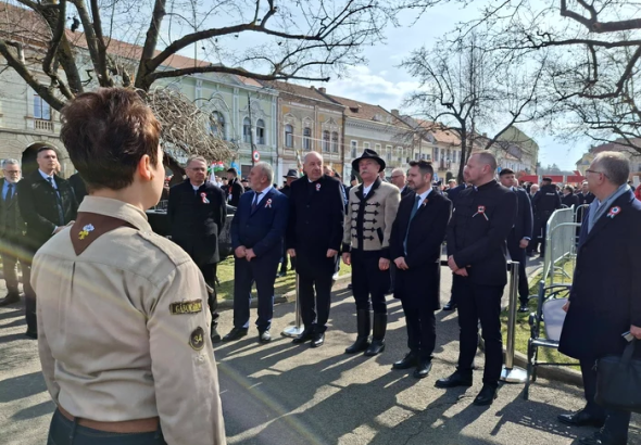 ---------Ziua-Maghiarilor-de-Pretutindeni-ntre-mesaje-oficiale-discursul-preedintelui-Ungariei-la-Trgu-Secuiesc-i-absena-lui-Viktor-Orban-Preedintele-CJ-Covasna-a-fost-decorat-de-Tamas-Sulyok