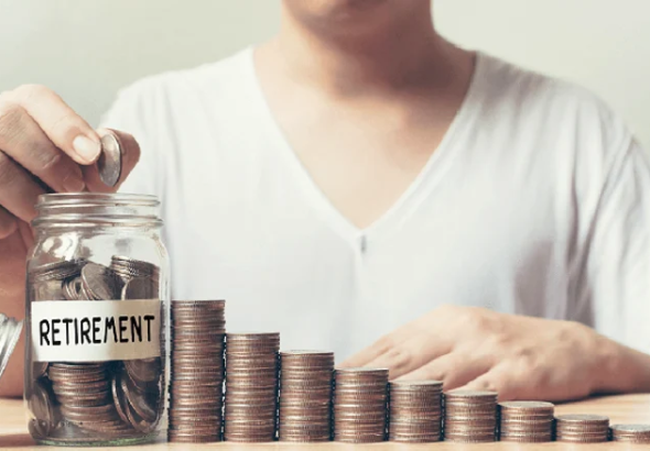 ---------9-milioane-de-romni-vizai-de-scderile-la-pensii-Care-este-de-fapt-legtura-dintre-rzboi-i-Pilonul-II