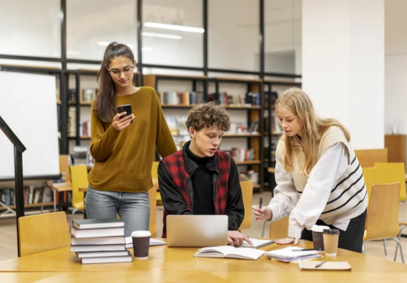 ---------Aproape-jumtate-dintre-studenii-americani-iau-n-calcul-schimbarea-specializrii-din-cauza-inteligenei-artificiale