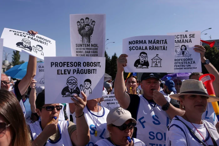 ---------Capcana-grevei-din-Educaie-Profesori-care-au-protestat-au-rmas-fr-vechime-la-pensie-