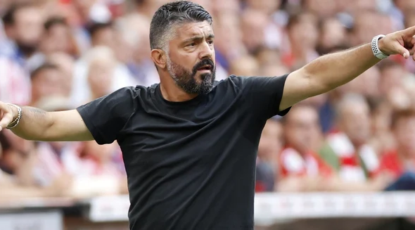 ---------Italia-este-n-lacrimi-dup-al-treilea-Mondial-de-fotbal-ratat-Trei-oameni-de-la-Interul-lui-Chivu-au-eliminarea-pe-contiin